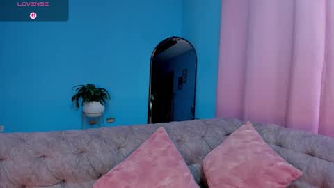    v online show from 02/04/26, 10:04