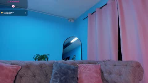    v online show from 03/04/26, 12:27