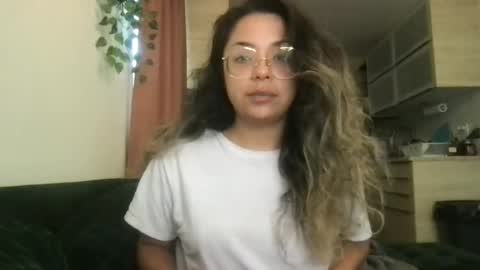 isabellaelizabeth online show from 07/13/26, 05:38