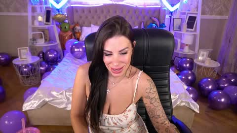 Marina online show from 01/10/25, 04:51