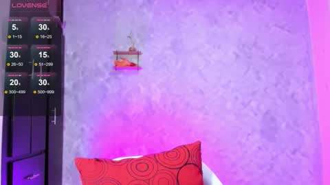 Snapshot of isabellagh1 chatting on 11/16/25, 06:02 Instagram soybella01 online show from 11/16/25, 06:02