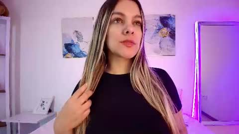 Snapshot of isabellaharley chatting on 06/19/26, 01:48 Isabella online show from 06/19/26, 01:48