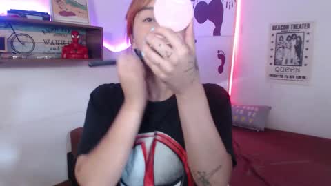 Snapshot of isabellakoff chatting on 11/06/25, 12:17 Tati - online show from 11/06/25, 12:17