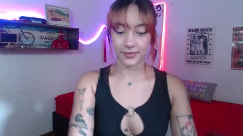 Snapshot of isabellakoff chatting on 11/08/25, 12:16 Tati - online show from 11/08/25, 12:16