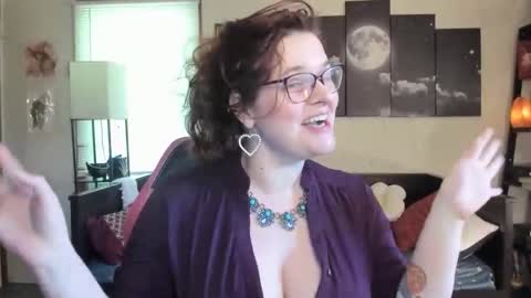 isabellamariedarcy online show from 05/05/26, 07:11