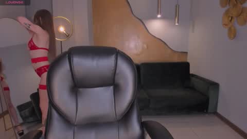 Snapshot of isabellamoretti1 chatting on 02/26/26, 04:00 Isabella Moretti online show from 02/26/26, 04:00