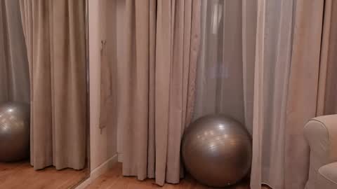IsabellaMyst online show from 04/25/26, 08:39