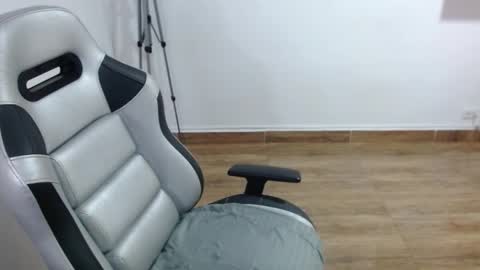 Isa online show from 03/27/26, 09:53