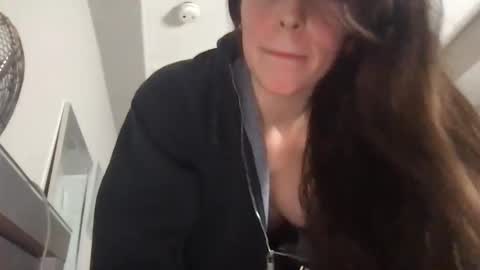 isabellaroseee online show from 12/16/25, 08:41