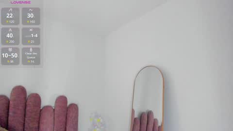 Snapshot of isabellas_smith chatting on 01/23/25, 08:13 Martina IG martissmith01 online show from 01/23/25, 08:13