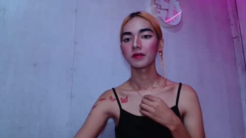 isabellatx online show from 05/01/26, 12:32
