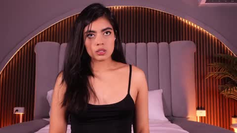 Isa  online show from 04/01/26, 04:46