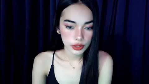 Isabelle online show from 11/30/25, 07:23