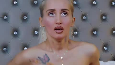 IsabelleEthan online show from 01/31/25, 03:09