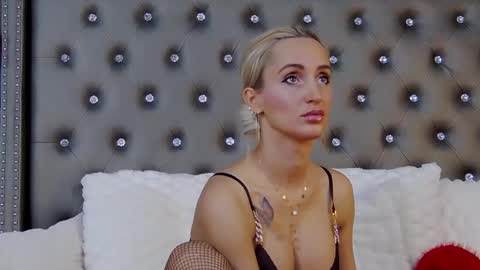 IsabelleEthan online show from 02/17/25, 02:31