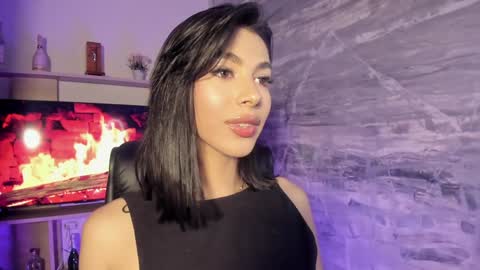 Snapshot of isabellefoxx chatting on 12/04/24, 05:27 Isa online show from 12/04/24, 05:27