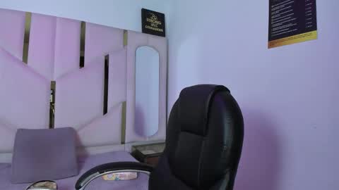 isabellrodriguez18 online show from 03/22/26, 03:54