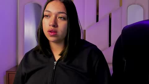 isabellrodriguez18 online show from 04/01/26, 03:29