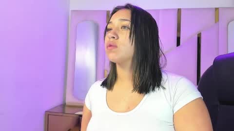 isabellrodriguez18 online show from 04/07/26, 03:51