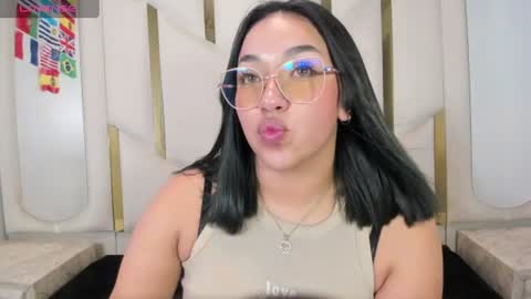isabellrodriguez18 online show from 07/01/26, 03:52
