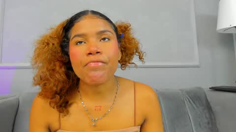 Snapshot of isabellsmmith chatting on 02/06/25, 03:37 Isabellsmmith online show from 02/06/25, 03:37