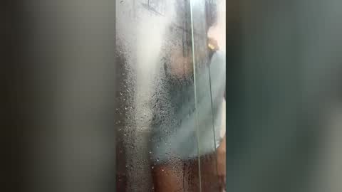 Isa online show from 03/25/26, 12:38