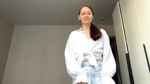 Snapshot of isabelvonseeger chatting on 04/13/26, 01:16 I am Maxine ntmu online show from 04/13/26, 01:16