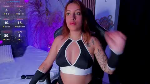 Isa online show from 11/12/25, 01:33