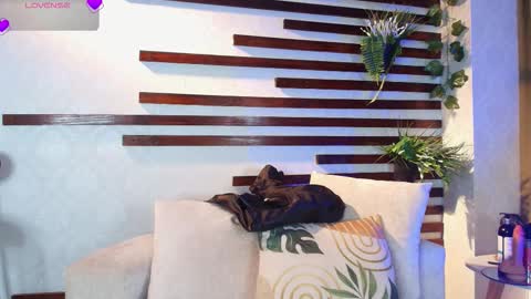 Isa online show from 02/13/26, 11:17