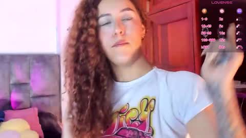 Isabela  online show from 11/21/25, 05:28