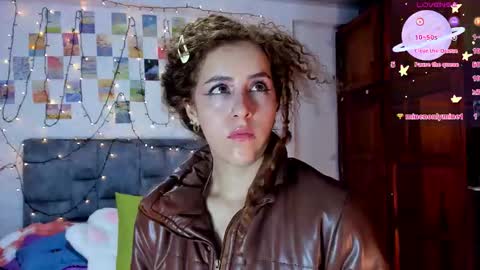 Isabela  online show from 02/15/26, 07:51