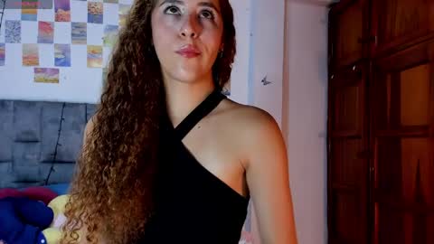 Isabela  online show from 04/16/26, 02:34