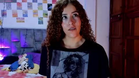 Isabela  online show from 04/17/26, 04:37