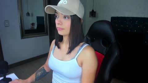 isabel  online show from 01/23/25, 10:54