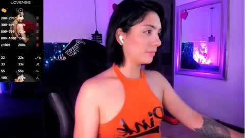 isabel  online show from 09/26/25, 10:14