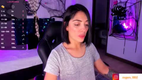 isabel  online show from 10/19/25, 06:19