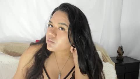 Snapshot of isbelljhs chatting on 02/15/26, 02:30 Lumi bellx online show from 02/15/26, 02:30