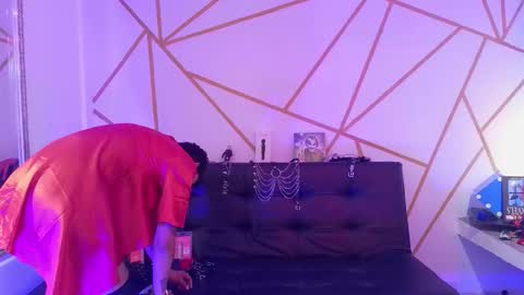 isabela online show from 10/21/25, 09:43