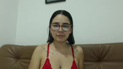 Emma online show from 10/17/25, 03:20