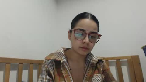 Emma online show from 02/03/26, 02:21