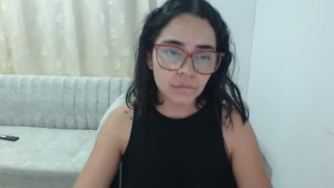 Emma online show from 03/04/26, 03:56