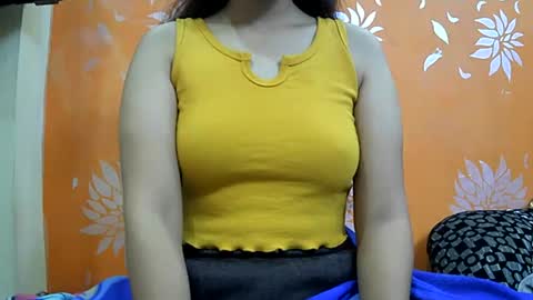 Snapshot of ishika_singh_ chatting on 02/02/25, 01:45 ishika_singh_ online show from 02/02/25, 01:45