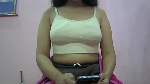 ishika_singh_ online show from 12/22/25, 01:57