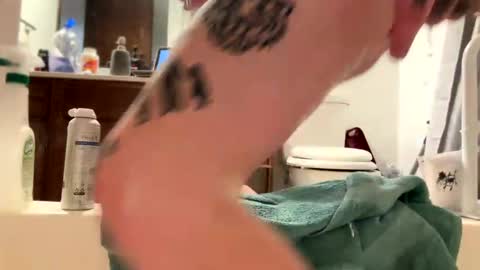 Snapshot of ishouldntbeonhereagain chatting on 02/22/25, 03:36 Daddy Master Master Daddy online show from 02/22/25, 03:36