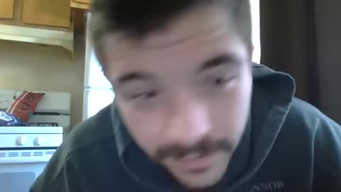 Snapshot of isiah0158 chatting on 03/02/26, 03:30 youngking online show from 03/02/26, 03:30