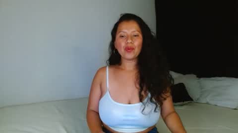 Snapshot of isis_cb17 chatting on 02/24/25, 11:09 Isis online show from 02/24/25, 11:09