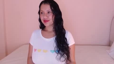 Snapshot of isis_cb17 chatting on 09/11/25, 08:47 Isis online show from 09/11/25, 08:47