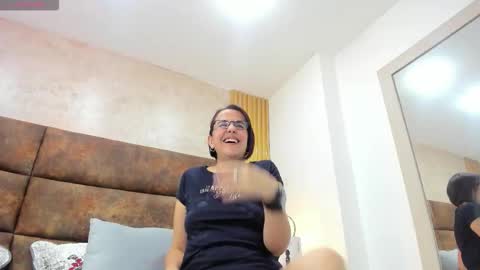 Isis online show from 11/19/25, 09:37