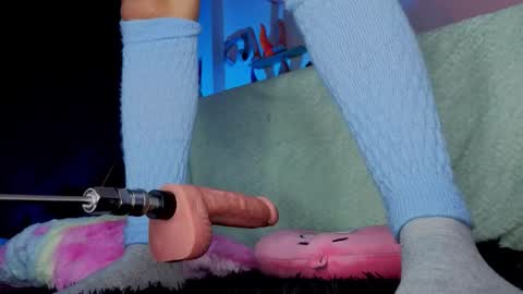 Snapshot of isisjones18 chatting on 02/15/26, 05:26 Isisjones18 online show from 02/15/26, 05:26