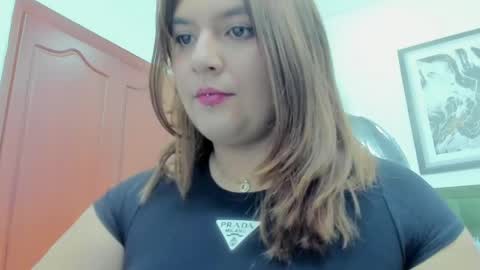 isla_bellamy online show from 05/05/26, 10:51